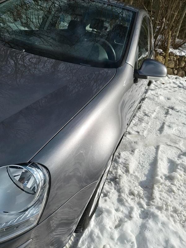 Gebraucht VW Golf V 101 PS (74 kW) 2005 Grau Kleinwagen