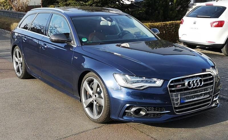 Blau Gebraucht 2012 Audi S6 Exclusive Kombi | 24.500 € (Etwas zu teuer) - Bild 1/4