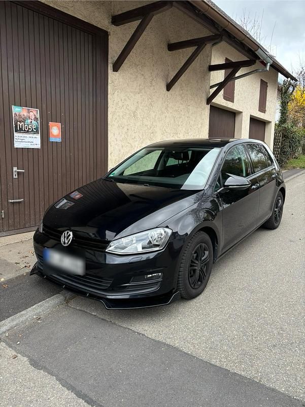 Schwarz Gebraucht 2016 VW Golf VII Kleinwagen | 6.900 € (Guter Preis) - Bild 1/4