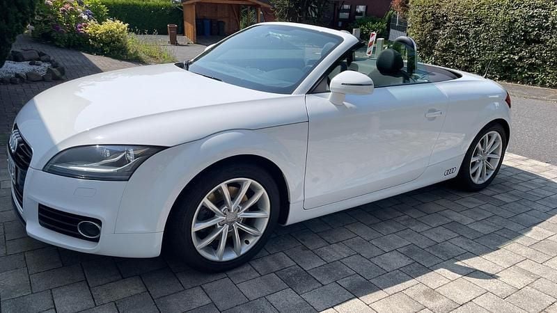 Weiß Gebraucht 2011 Audi TT Roadster Cabrio | 14.990 € (Fairer Preis) - Bild 1/4