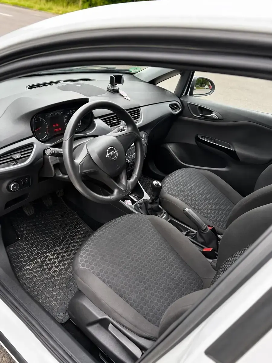 Gebraucht Opel Corsa Selection 69 PS (50 kW) 2016 Weiß Kleinwagen