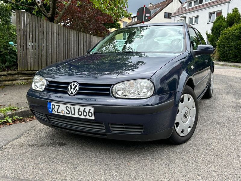 Blau Gebraucht 2000 VW Golf IV Edition Limousine | 1.850 € (Fairer Preis) - Bild 1/4