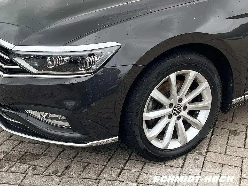 Gebraucht VW Passat Elegance 150 PS (110 kW) 2022 Mangangrau (grau) Kombi