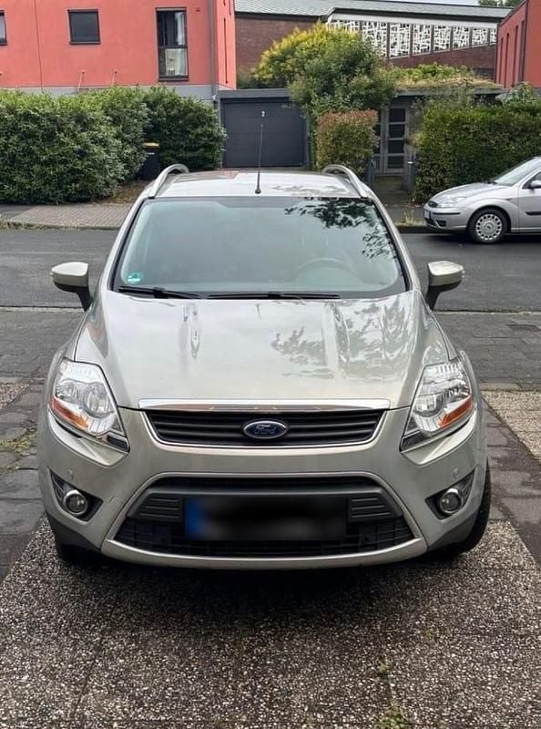 Gebraucht Ford Kuga Trend 136 PS (100 kW) 2010 Grau SUV