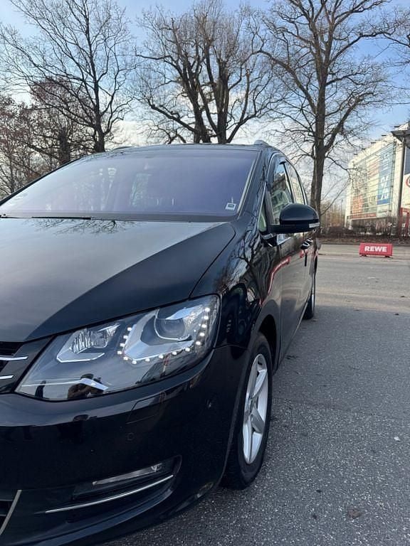 Gebraucht VW Sharan Highline 177 PS (130 kW) 2014 Schwarz Van / Kleinbus