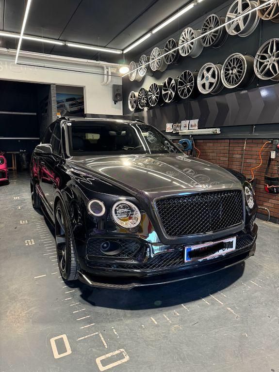 Schwarz Gebraucht 2019 Bentley Bentayga SUV | 150.000 € - Bild 1/4