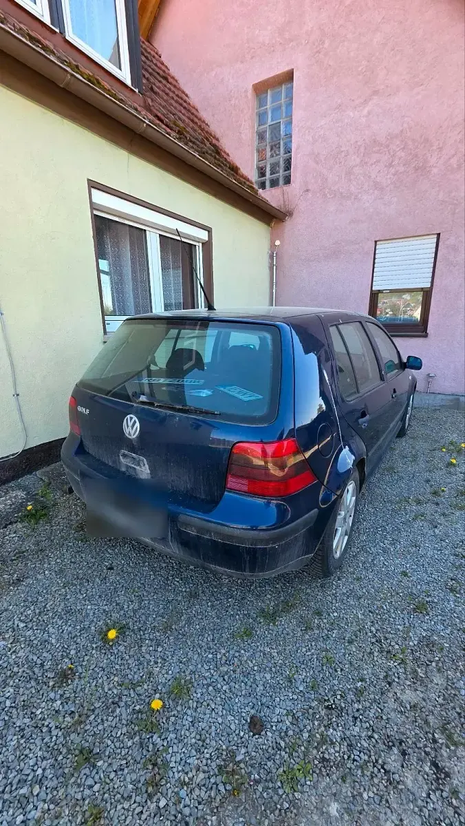 Second-hand VW Golf IV 75 CP (55 kW) 2000 Albastru Hatchback