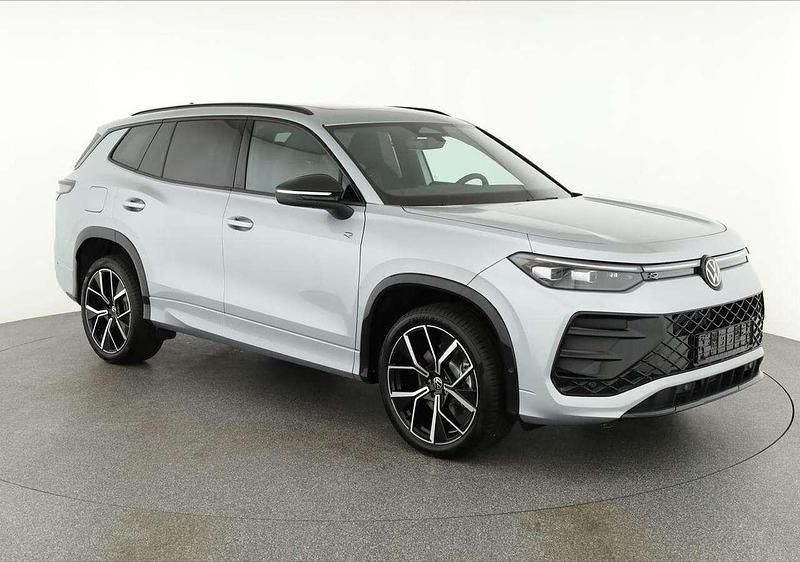 Oyster silber metallic Neu 2025 VW Tayron R-line SUV | 51.595 € (Superpreis) - Bild 1/4