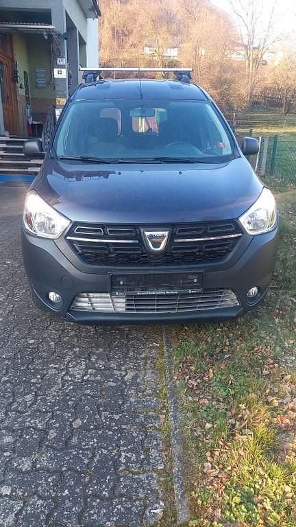 Gebraucht Dacia Dokker Acces 102 PS (75 kW) 2018 Blau Van / Kleinbus