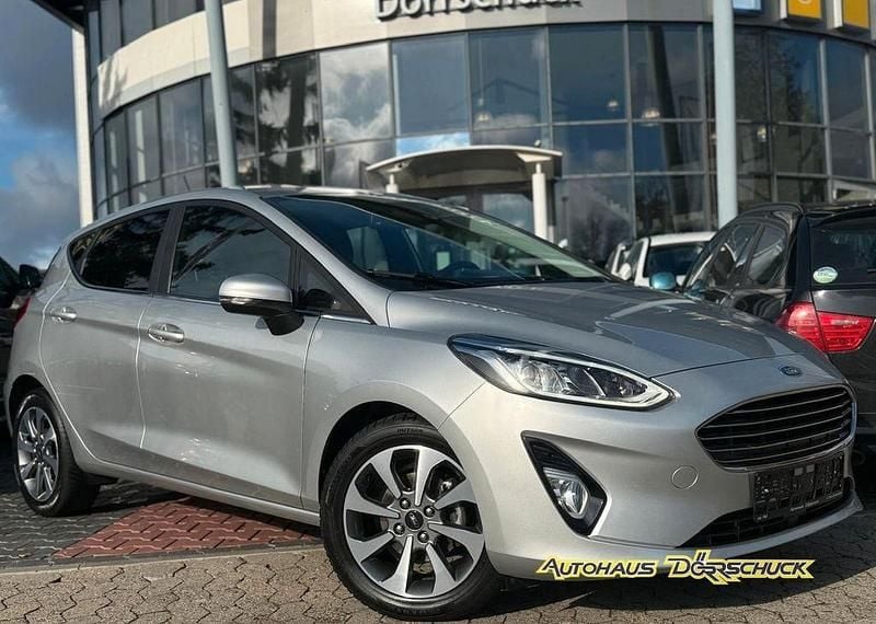 Gebraucht Ford Fiesta 101 PS (74 kW) 2018 Grau Kleinwagen