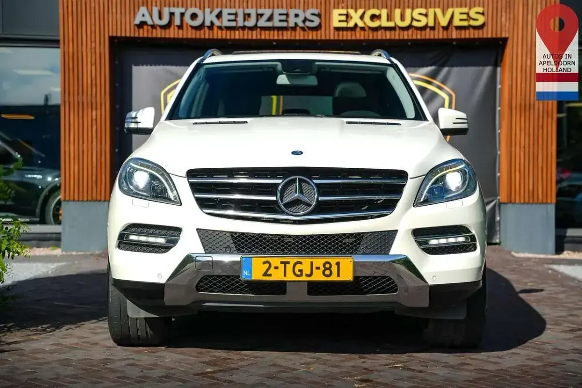Gebraucht Mercedes ML350 AMG 306 PS (225 kW) 2013 Diamond white  metallic paint SUV