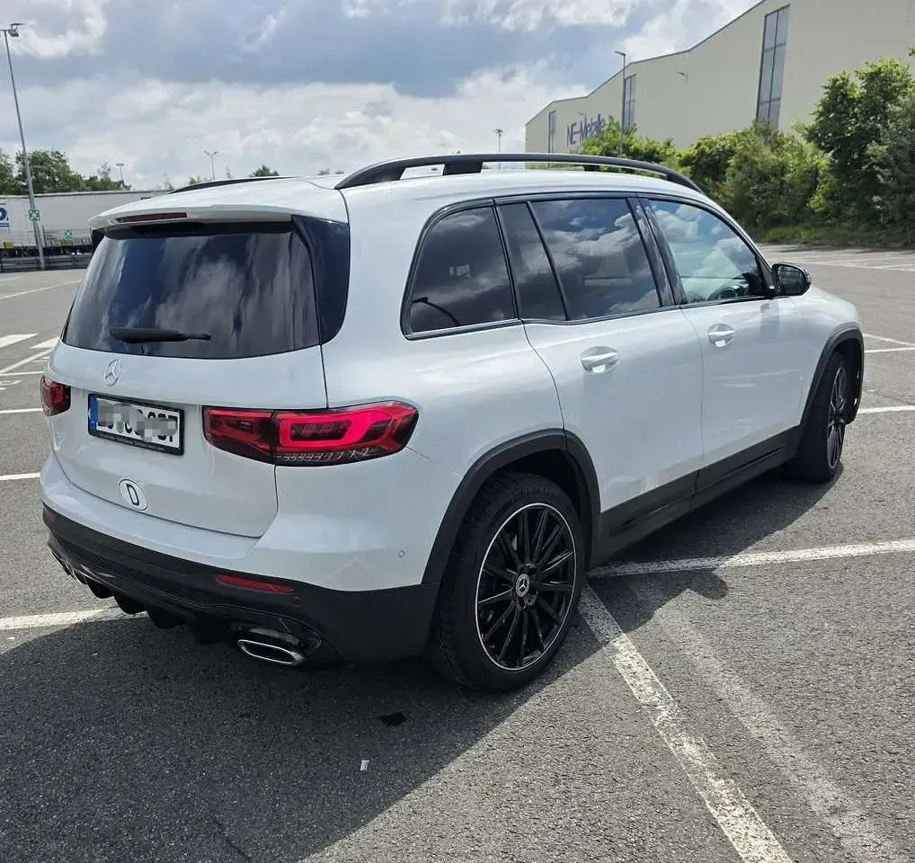 Gebraucht Mercedes GLB220 AMG line 190 PS (139 kW) 2021 Weiß SUV