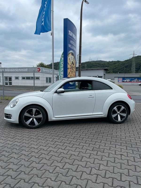 Weiß Gebraucht 2012 VW Beetle Coupé | 8.950 € (Fairer Preis) - Bild 1/4