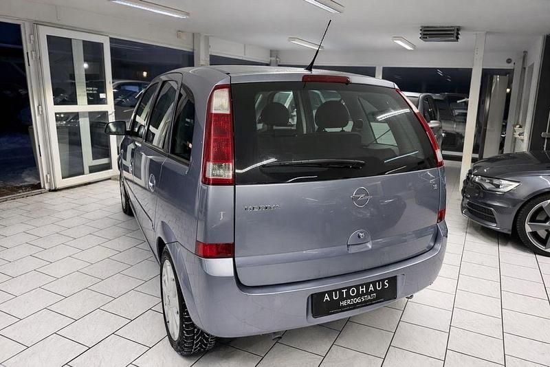 Gebraucht Opel Meriva Edition 101 PS (74 kW) 2005 Silber Van / Kleinbus