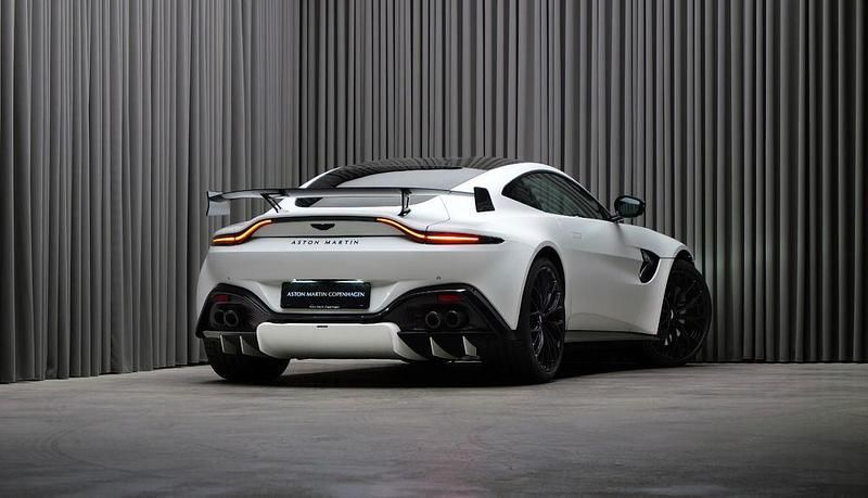 Gebraucht Aston Martin V8 Vantage 534 PS (392 kW) 2024 Weiß