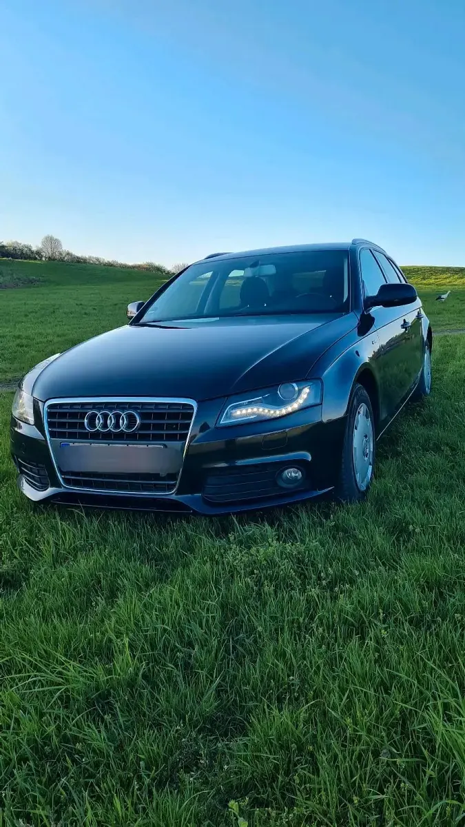 Second-hand Audi A4 143 CP (105 kW) 2011 Negru Break