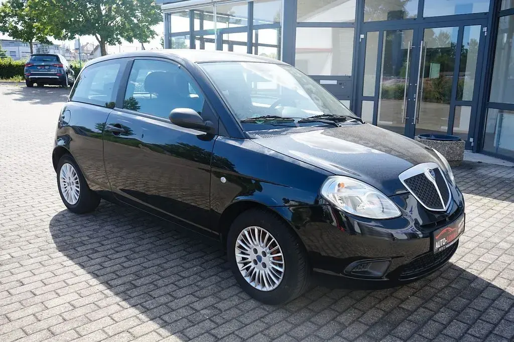 Gebraucht Lancia Ypsilon 60 PS (44 kW) 2009 Schwarz Kleinwagen