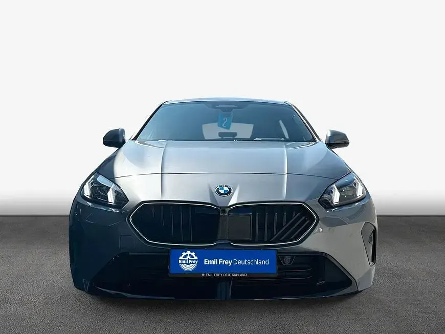 Neu BMW 118 Performance 150 PS (110 kW) 2025 Grau Kleinwagen
