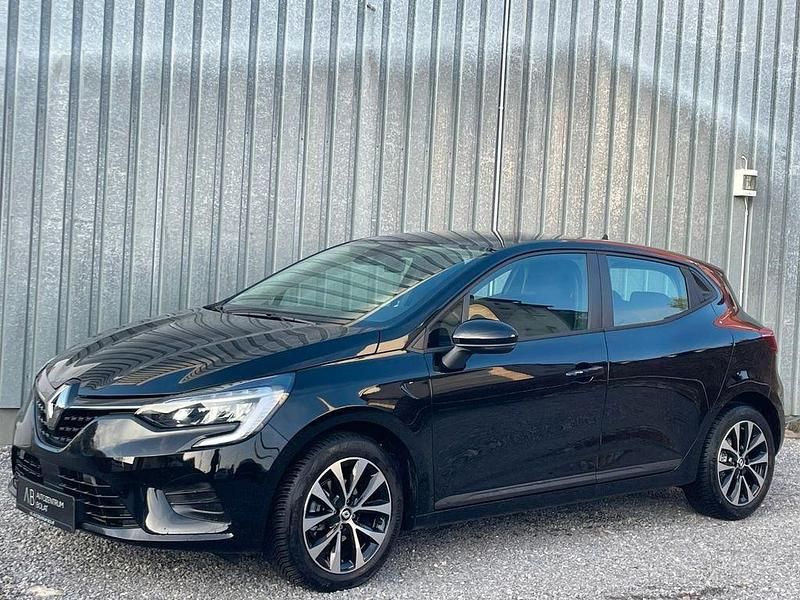 Gebraucht Renault Clio V Equilibre 67 PS (49 kW) 2022 Schwarz Kleinwagen