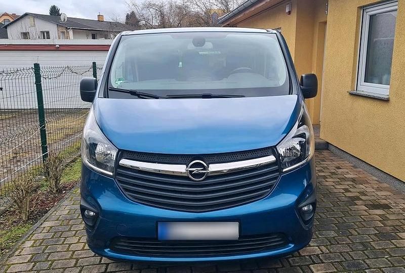 Gebraucht Opel Vivaro 121 PS (88 kW) 2019 Blau Van / Kleinbus
