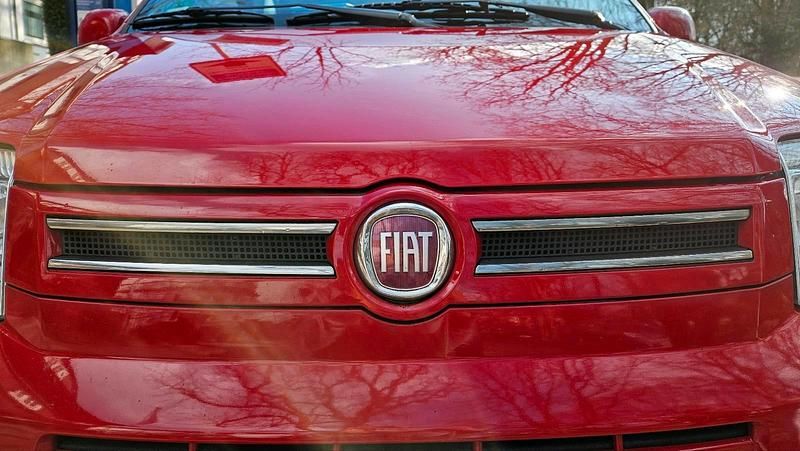 Gebraucht Fiat Panda 60 PS (44 kW) 2010 Rot Kleinwagen