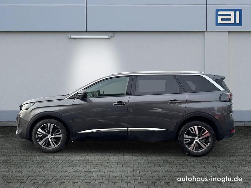 Gebraucht Peugeot 5008 Allure 131 PS (96 kW) 2024 Platiniumgrau SUV