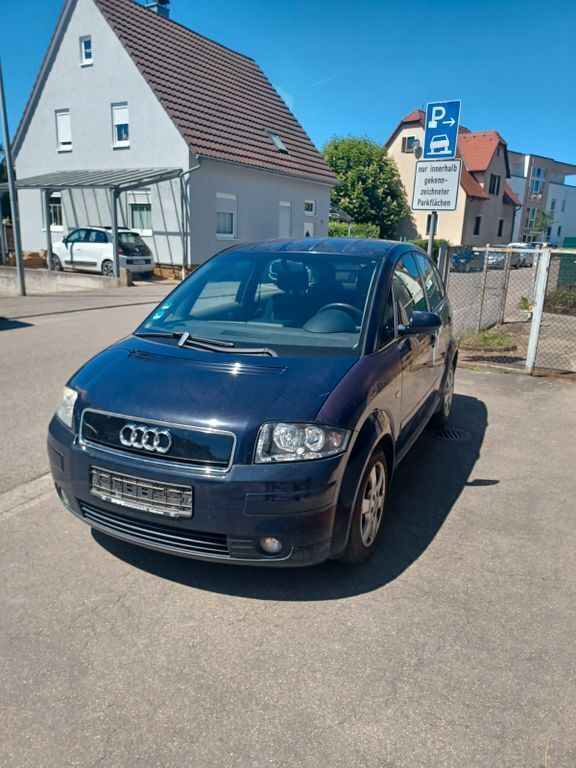 Blau Gebraucht 2000 Audi A2 Kleinwagen | 980 € (Superpreis) - Bild 1/4