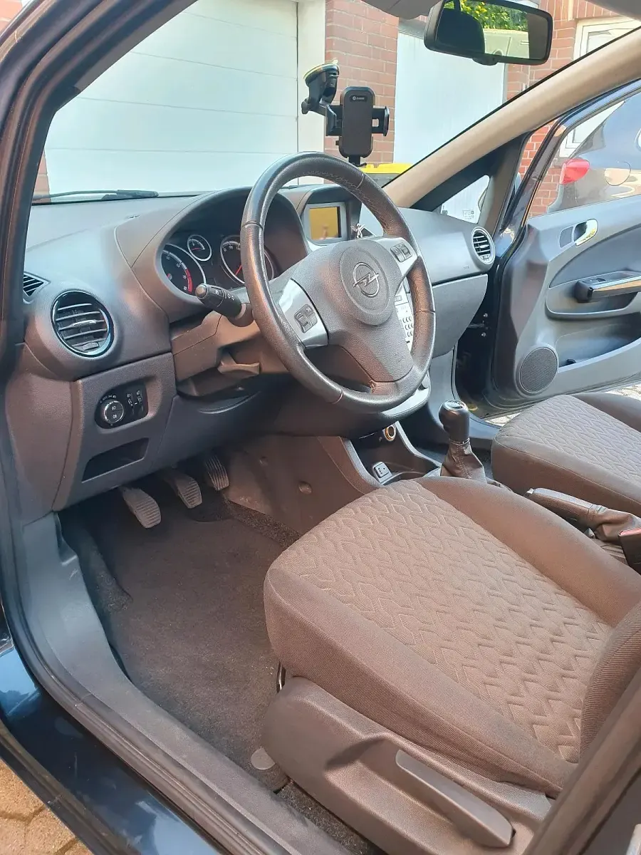Gebraucht Opel Corsa 101 PS (74 kW) 2013 Schwarz Kleinwagen