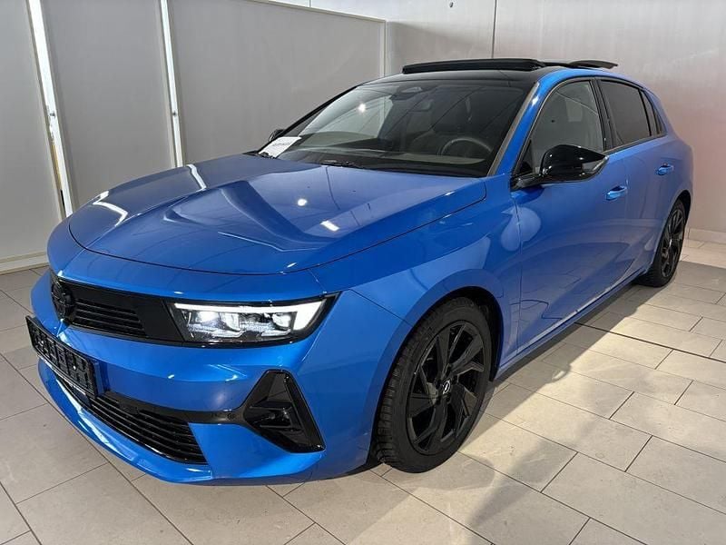 Kobalt blau metallic Gebraucht 2024 Opel Astra Limousine | 21.990 € (Guter Preis) - Bild 1/4