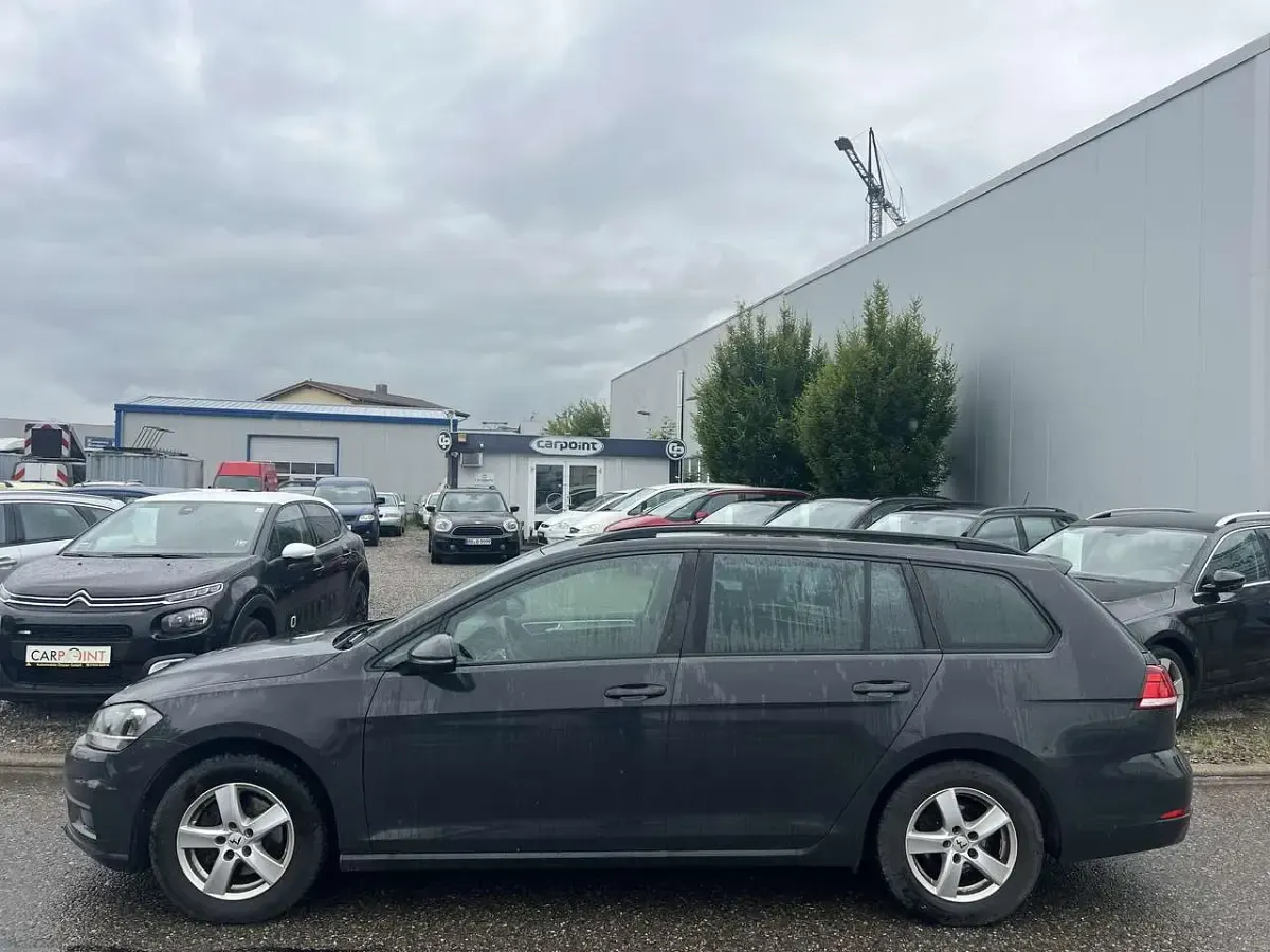 Gebraucht VW Golf VII 116 PS (85 kW) 2018 Grau Kombi