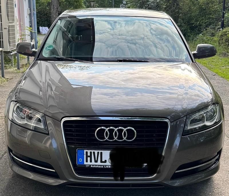 Andere farben Gebraucht 2012 Audi A3 Sportback Limousine | 4.599 € (Fairer Preis) - Bild 1/4