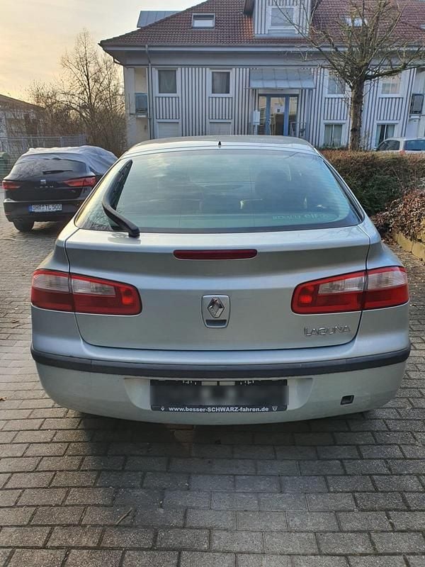 Gebraucht Renault Laguna II 120 PS (88 kW) 2002 Silber Limousine