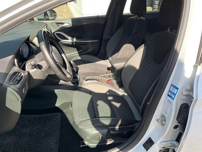 Second-hand Opel Astra 122 CP (89 kW) 2020 Alb Break