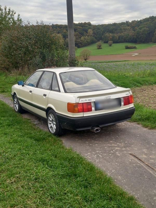 Gebraucht Audi 80 Comfort 90 PS (66 kW) 1986 Weiß Limousine