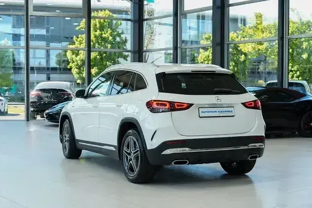 Gebraucht Mercedes GLA250 Business 160 PS (117 kW) 2020 Polarweiss  unilack SUV