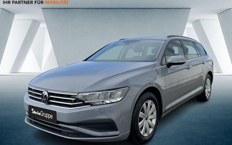 Grau Gebraucht 2023 VW Passat Kombi | 27.480 € (Fairer Preis) - Bild 1/4