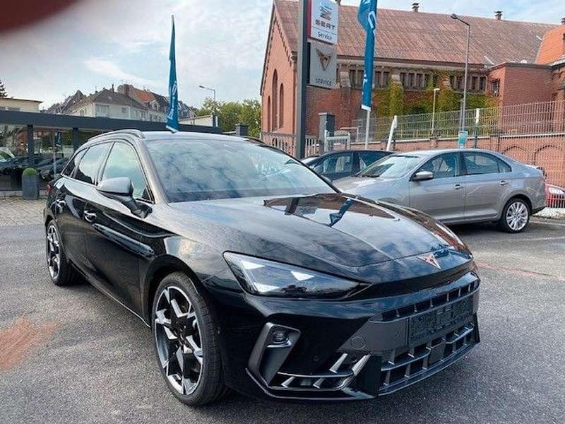Mitternachtsschwarz Neu 2025 Cupra Leon VZ Kombi | 39.900 € (Superpreis) - Bild 1/4