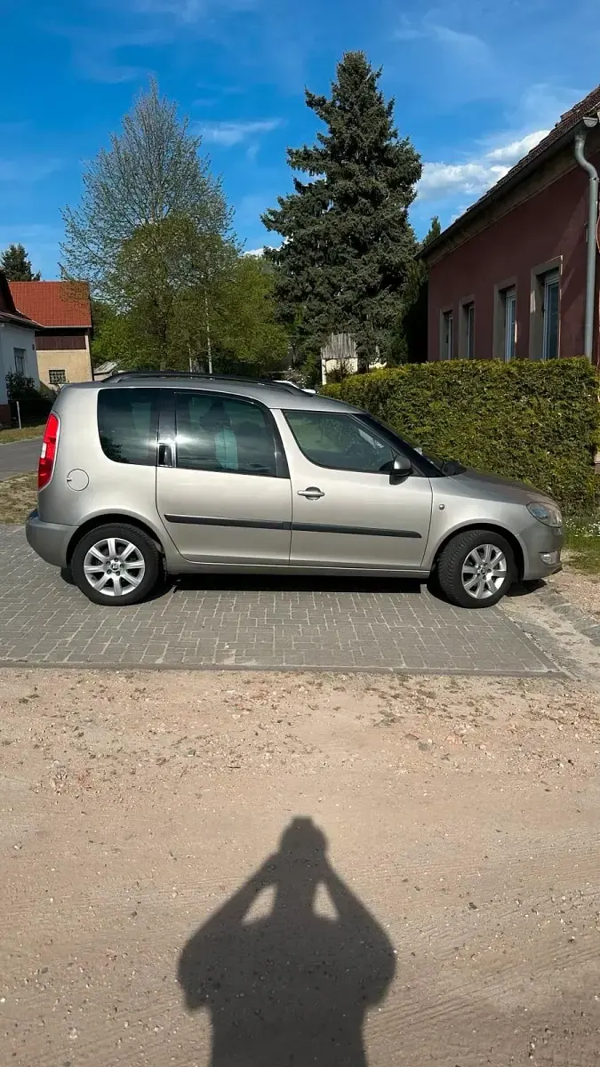 Gebraucht Skoda Roomster 85 PS (62 kW) 2013 Andere farben Van / Kleinbus