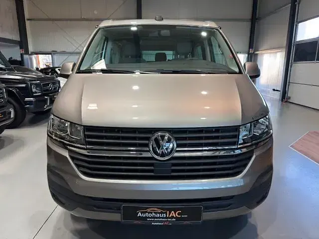 Gebraucht VW California Beach 150 PS (110 kW) 2022 Mojavebeige Van