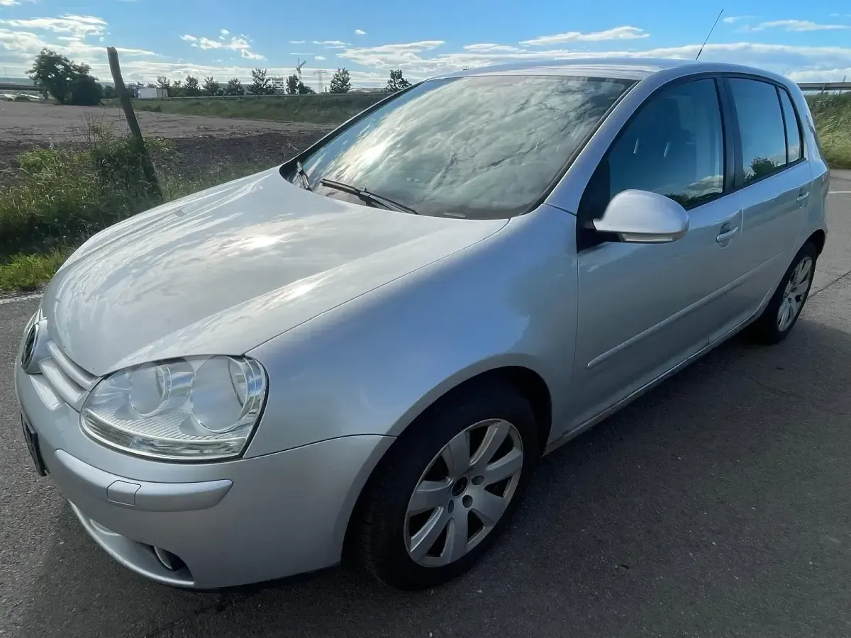 Gebraucht VW Golf V 105 PS (77 kW) 2007 Silber Limousine