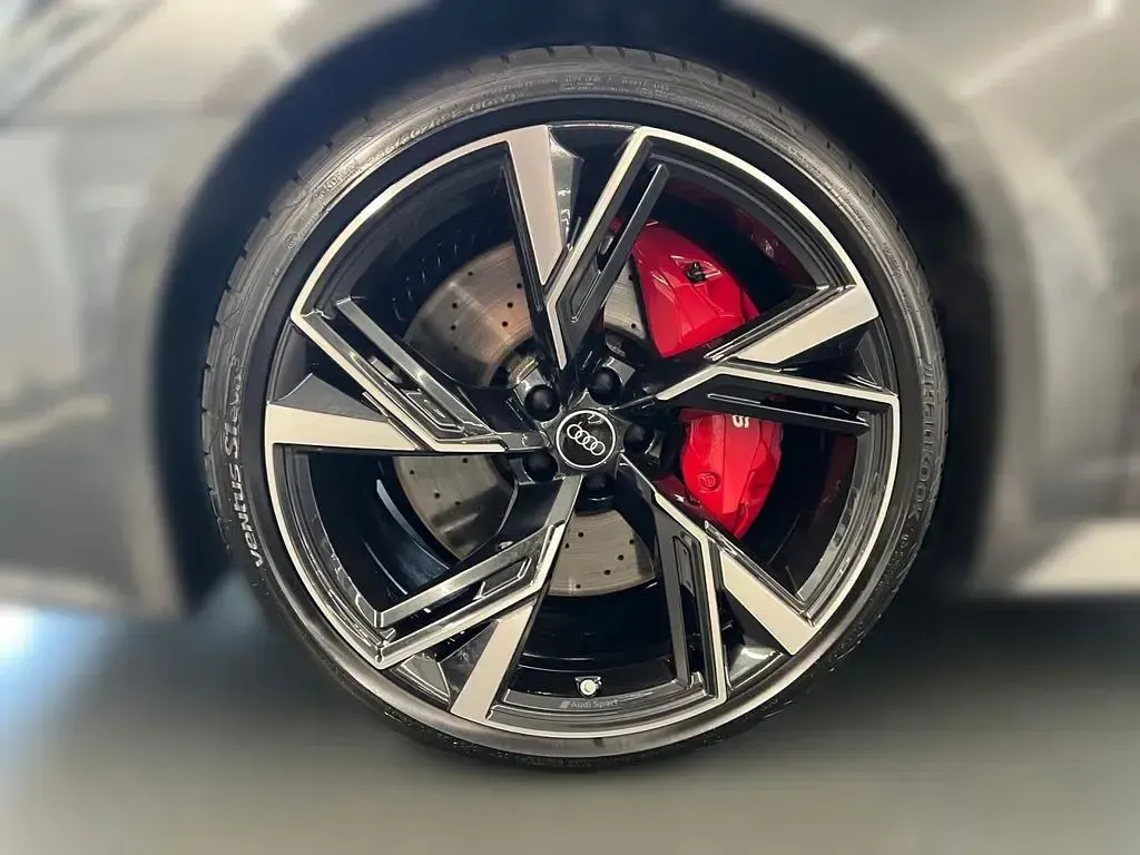 Gebraucht Audi RS6 Performance 630 PS (463 kW) 2025 Daytonagrau perleffekt Kombi