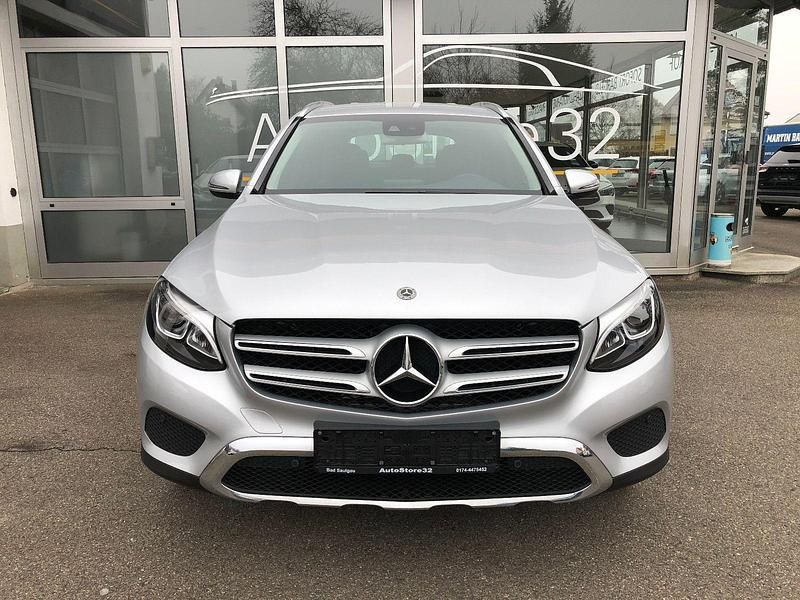 Gebraucht Mercedes GLC220 170 PS (125 kW) 2018 Silber SUV