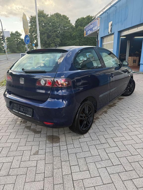 Blau Gebraucht 2007 Seat Ibiza Limousine | 1.299 € (Fairer Preis) - Bild 1/4