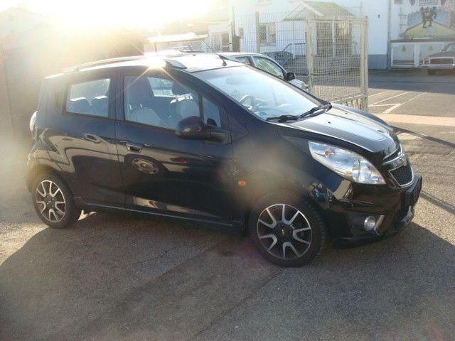 Second-hand Chevrolet Spark LS 68 CP (50 kW) 2011 Negru Hatchback