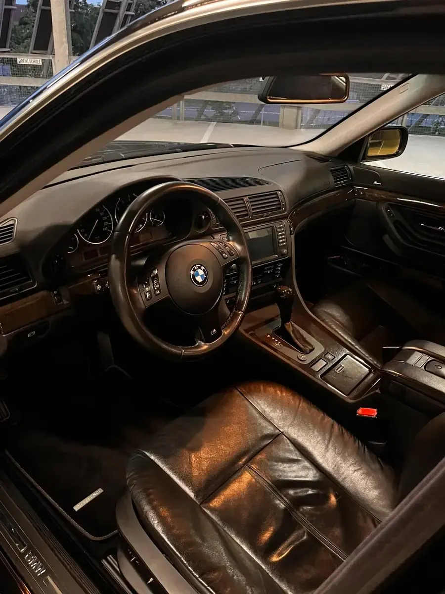 Gebraucht BMW 735 238 PS (175 kW) 2001 Schwarz Limousine