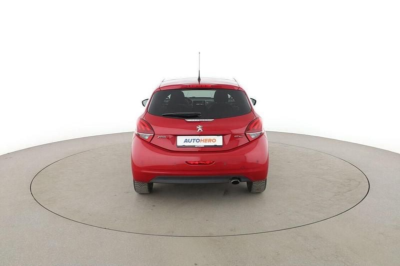 Second-hand Peugeot 208 Allure 110 CP (80 kW) 2017 Roșu Hatchback