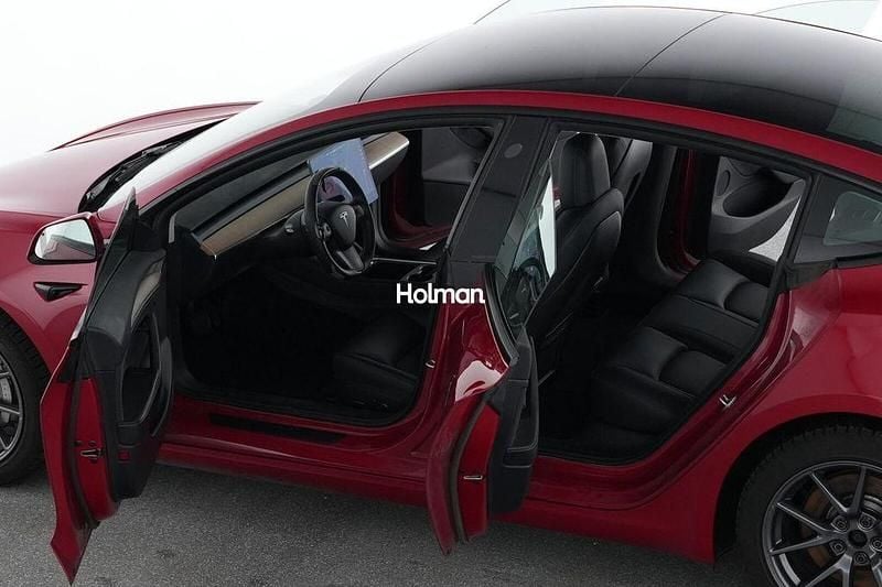 Gebraucht Tesla Model 3 Standard Range 239 kW (325 PS) 2021 Rot Limousine