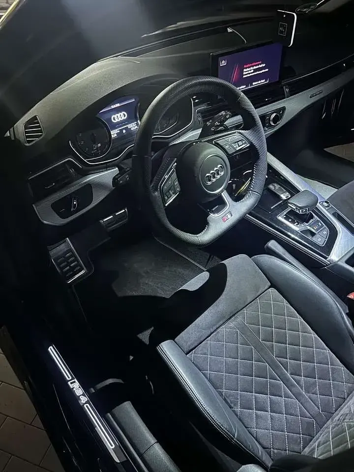 Gebraucht Audi RS4 450 PS (330 kW) 2020 Merlin perleffekt lz3w Kombi