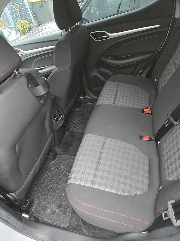 Gebraucht MG ZS 130 kW (177 PS) 2022 Weiß SUV