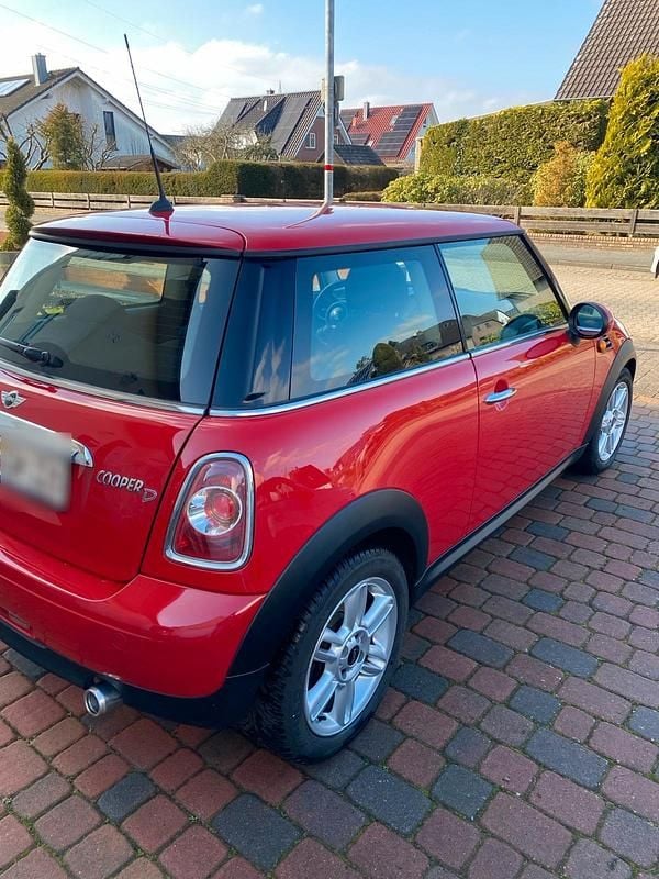 Gebraucht Mini Cooper D 116 PS (85 kW) 2012 Rot Kleinwagen